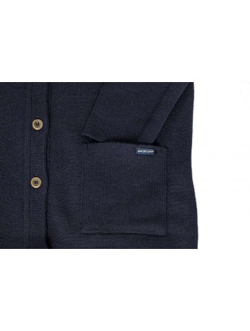 Veste boutonnée pure laine coupe confort, avec deux poches.