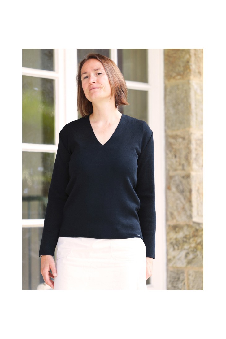 Pull col V MARIE-GALANTE marine - 50% laine coupe confort