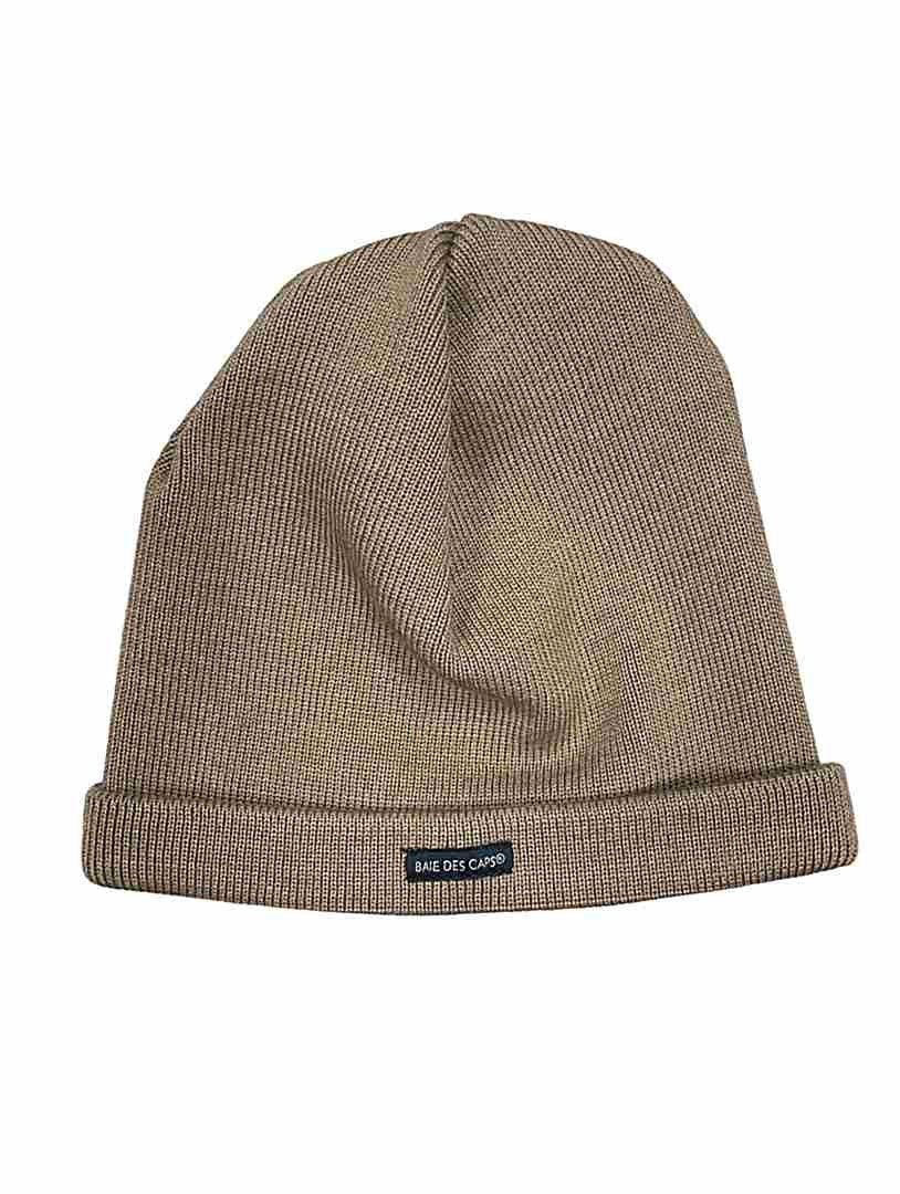 <p>Bonnet marin uni beige fabriqué en France</p>
