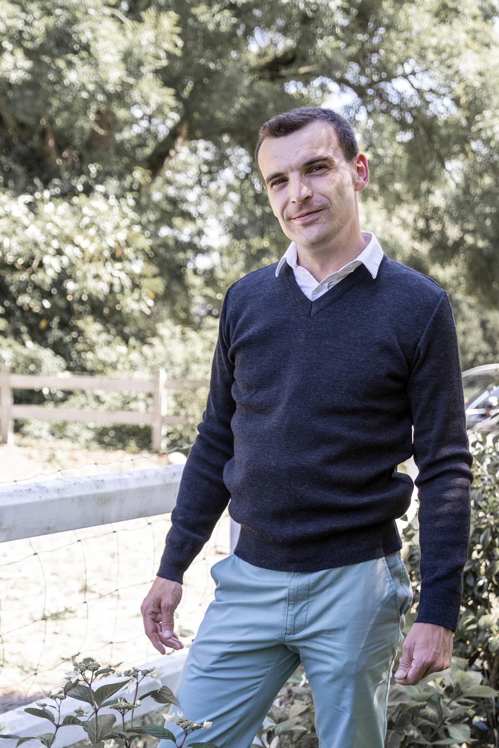 Pull col V "Petit Helice" laine