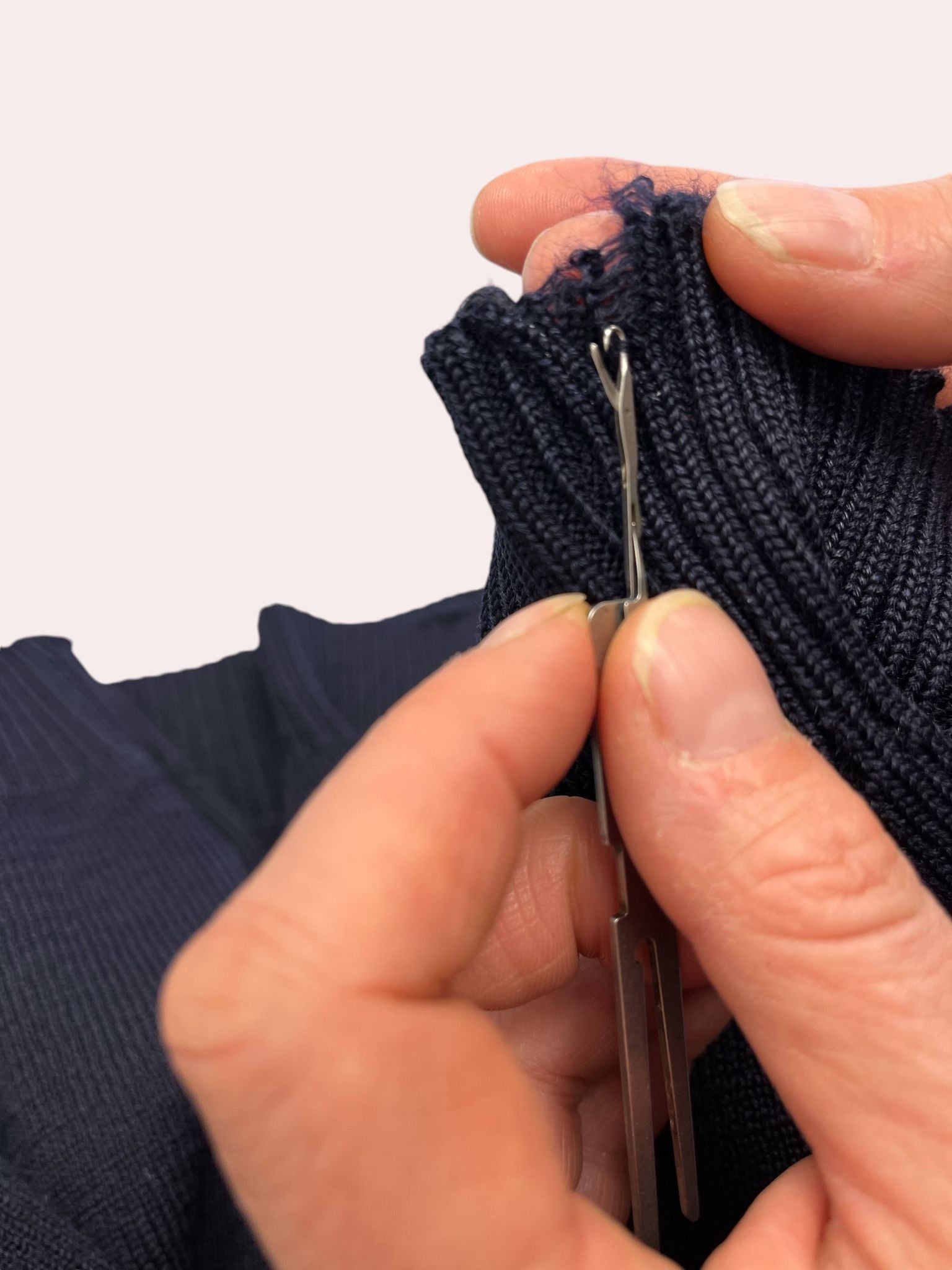 Retouche mailles coulées - Baie des Caps