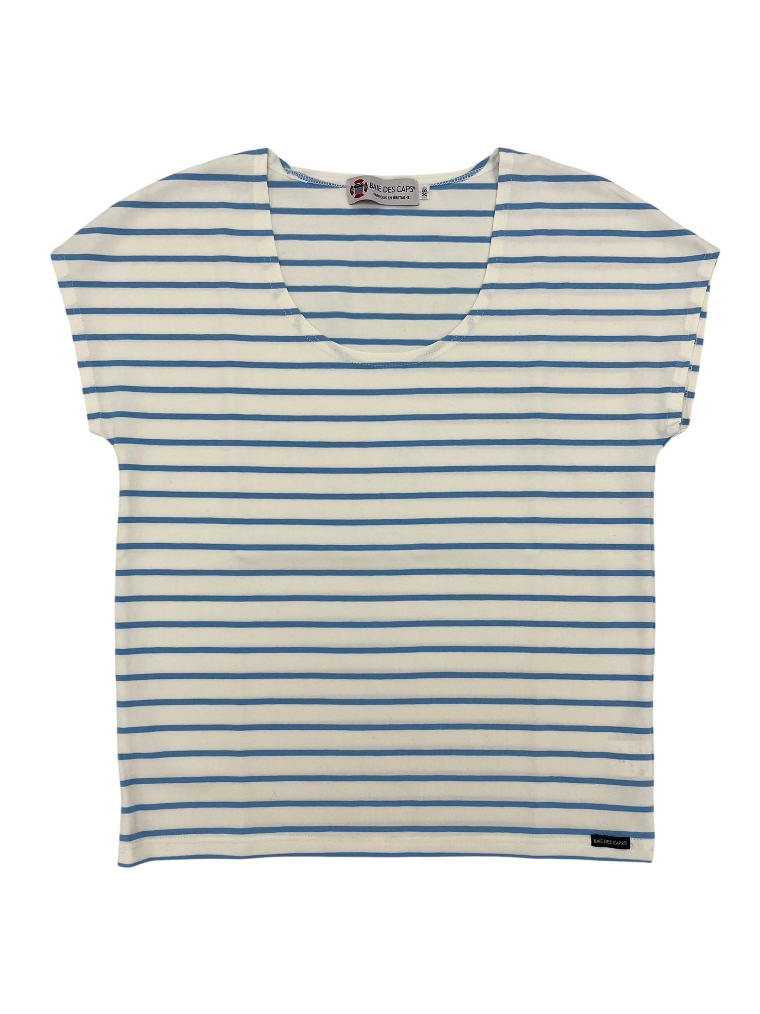 Débardeur femme manches courtes blanc et ciel look frais et estival