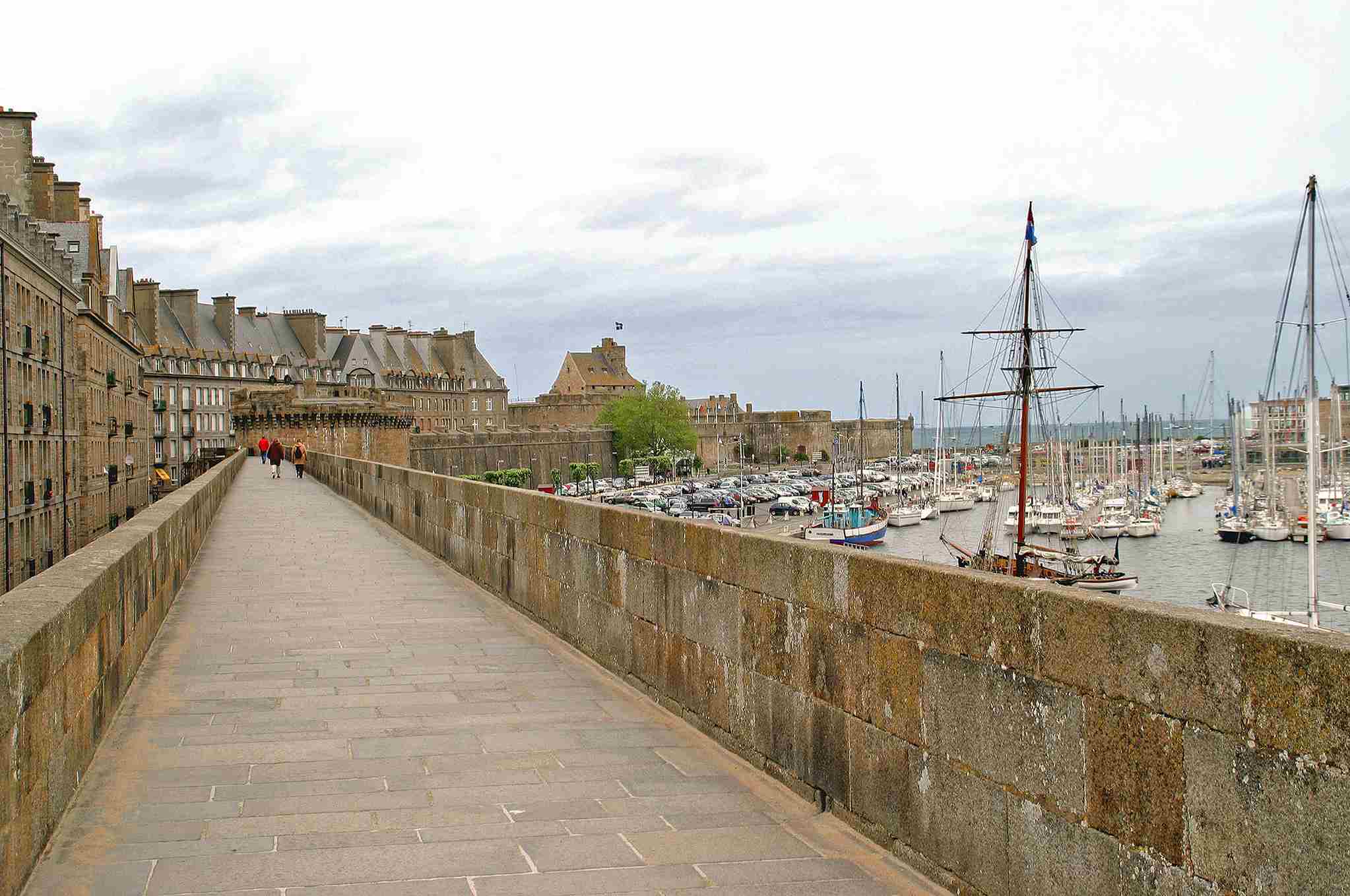 Port de Saint Malo vu des rempards